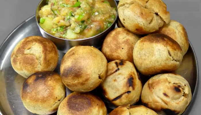 Litti Chokha Recipe in Hindi