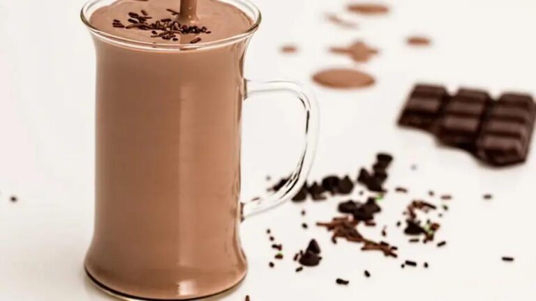 Dark Chocolate Cocoa Smoothie Recipe